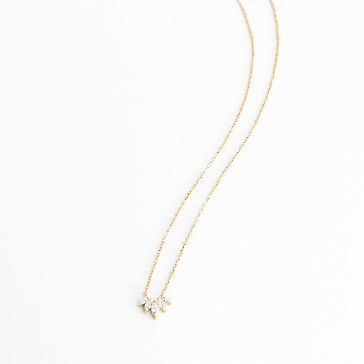 Collier zirconium plaqué or