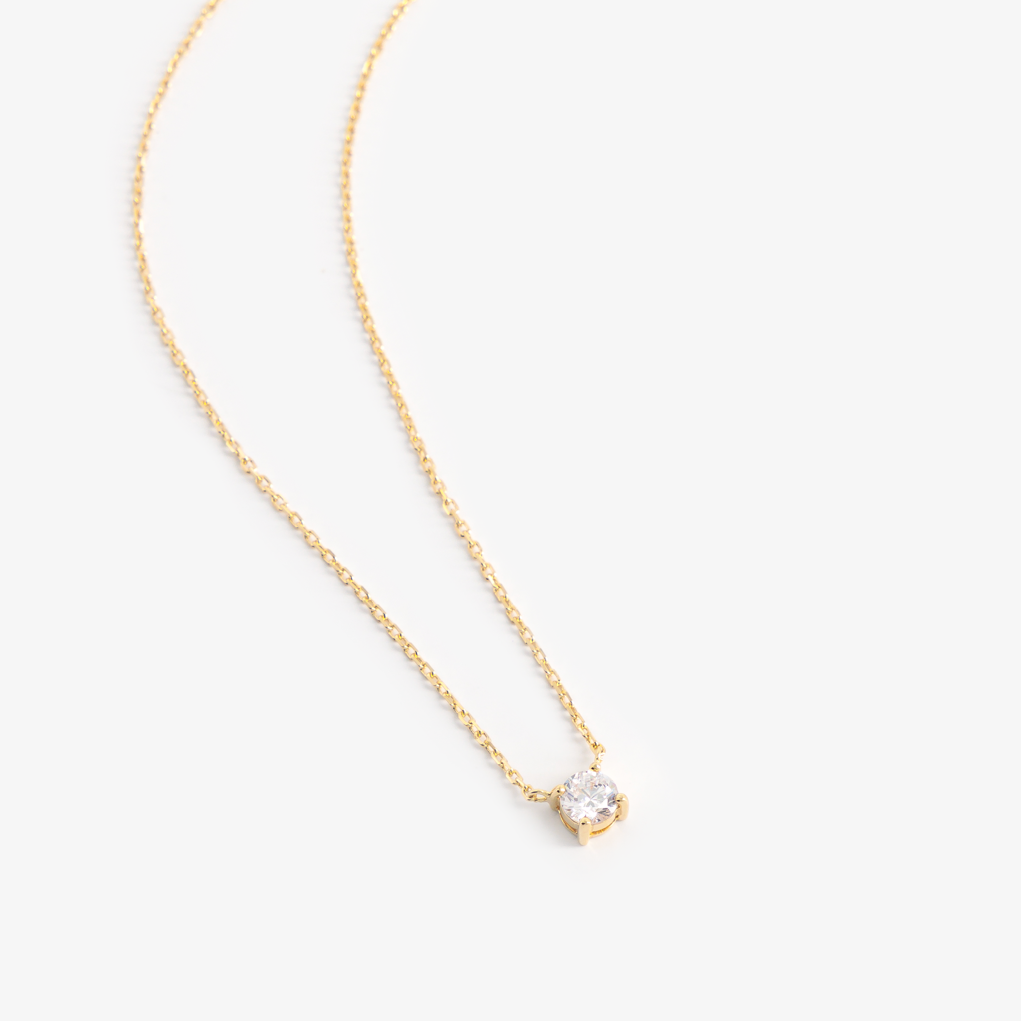 Collier oxyde de zirconium plaqué or